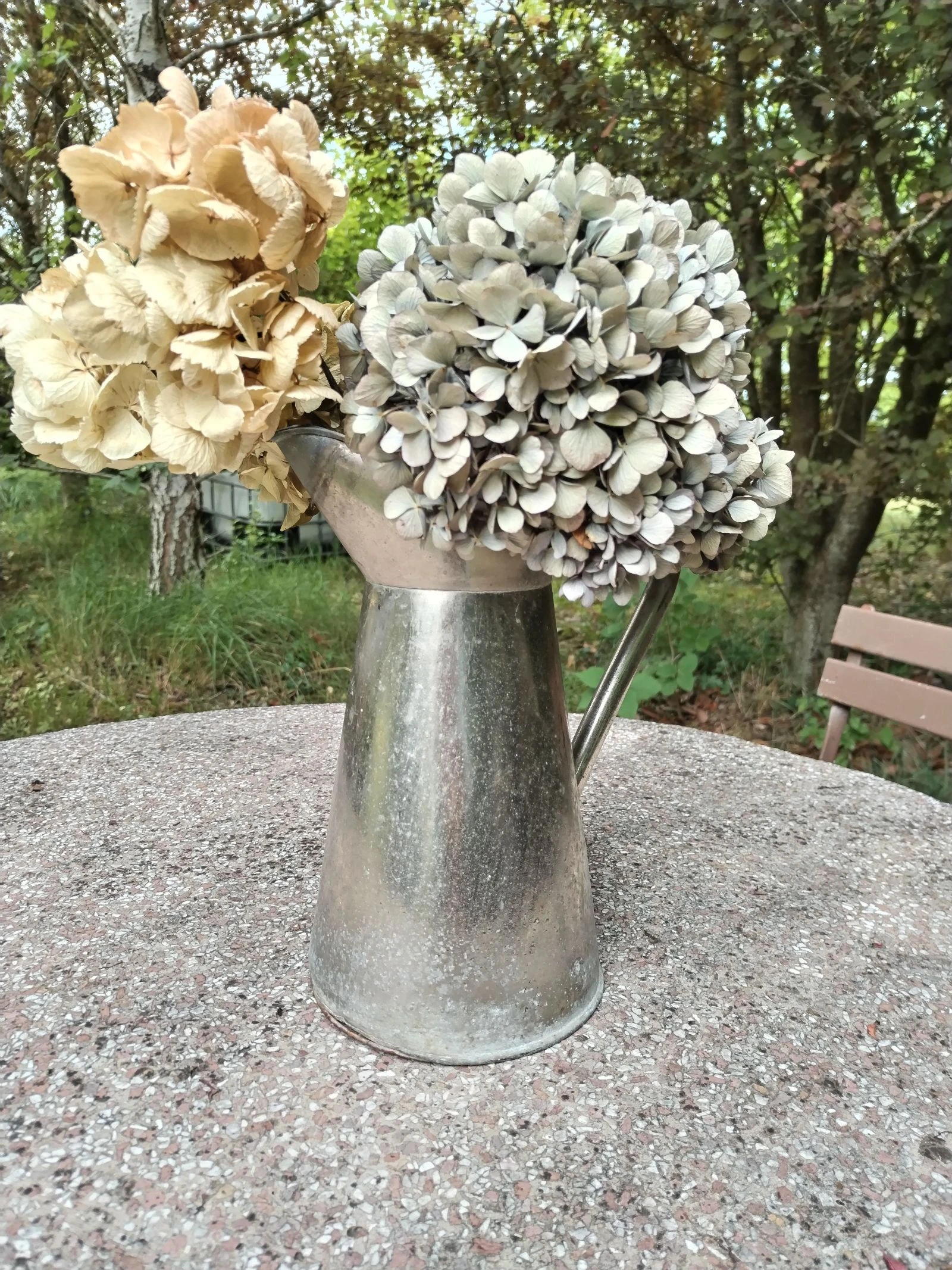 Bonita brocha antigua vintage retro en metal plateado. – photo 2
